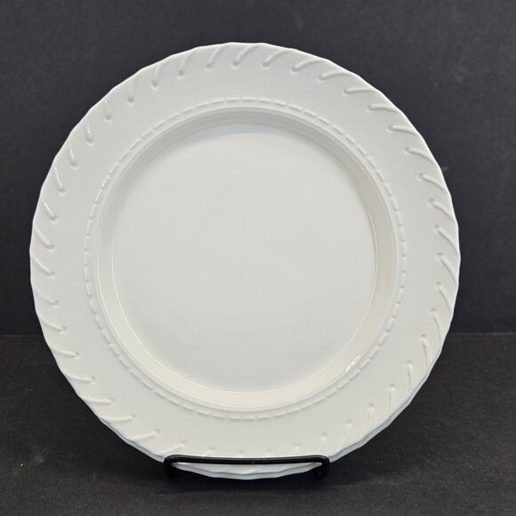 Ralph Lauren Salad Plate Luncheon Dessert Whipstitch Cream Quiet Luxury 8.5" 2pc - Picture 1 of 6